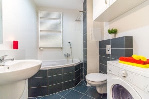 Prodej bytu 1+kk 36 m², Mattioliho, Praha 10 - Záběhlice